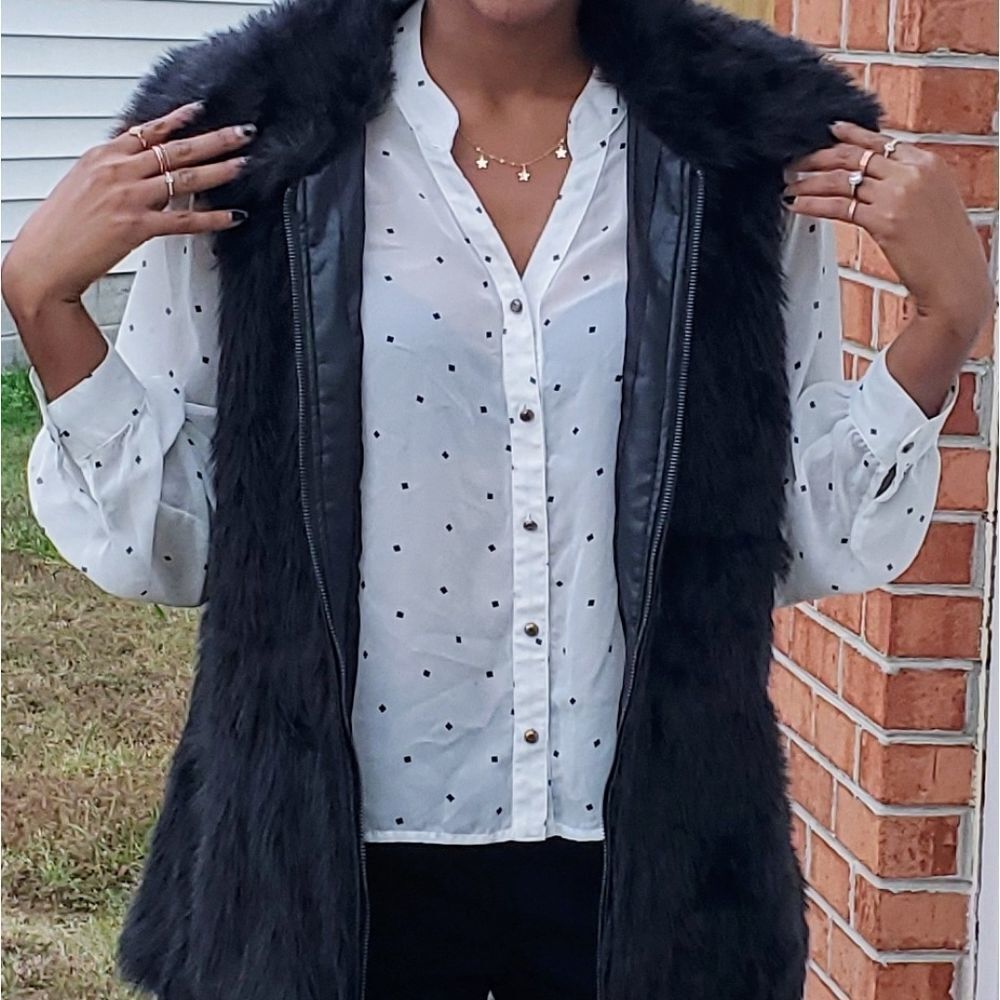 Laura Lane Vest Women’s Size Large Black Faux Fur